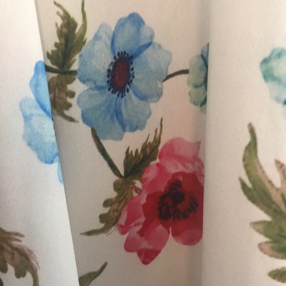 Floral Kimono 🌸 - Picture 2 of 3